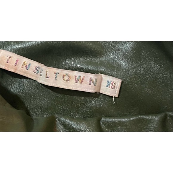 Tinseltown Juniors Green Faux Leather Front Ponte Leggings - Picture 3 of 6